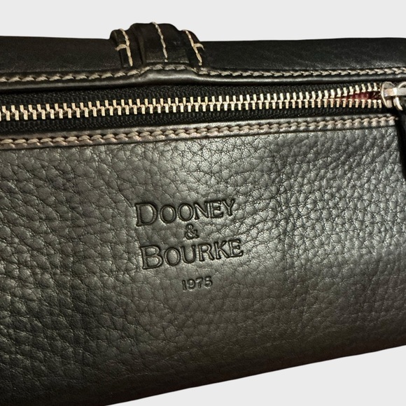 Dooney & Bourke Pebble Grain Continental Long Clutch Wallet - Picture 3 of 13